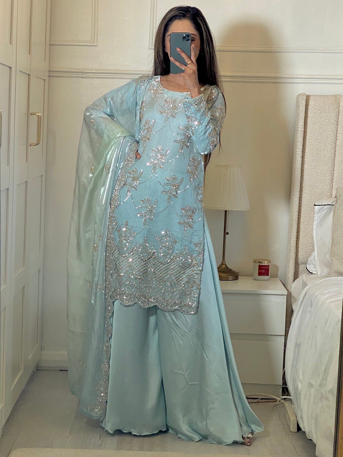 Izel Ice Blue