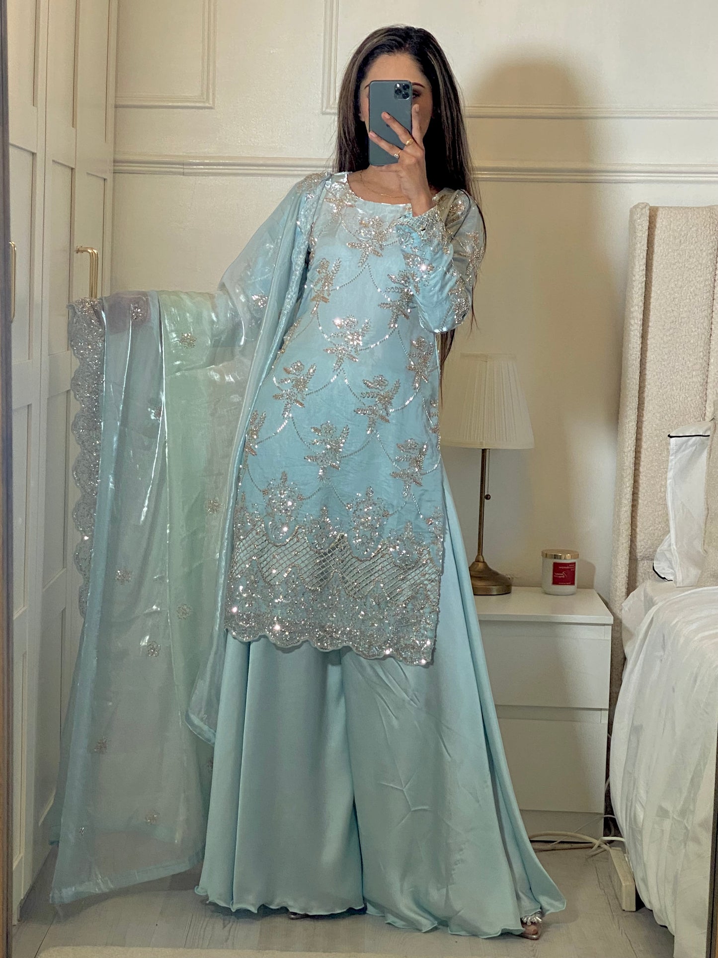 Izel Ice Blue